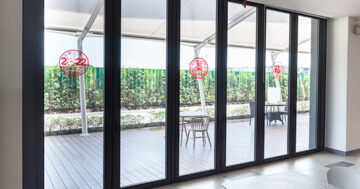 nexsta-folding-door